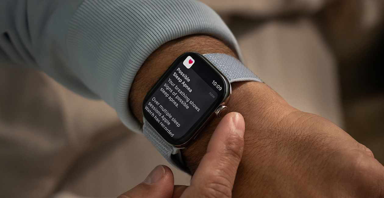 An Apple Watch displaying a notification for 